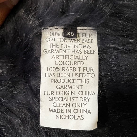 Rabbit fur vest - Picture 2 of 2